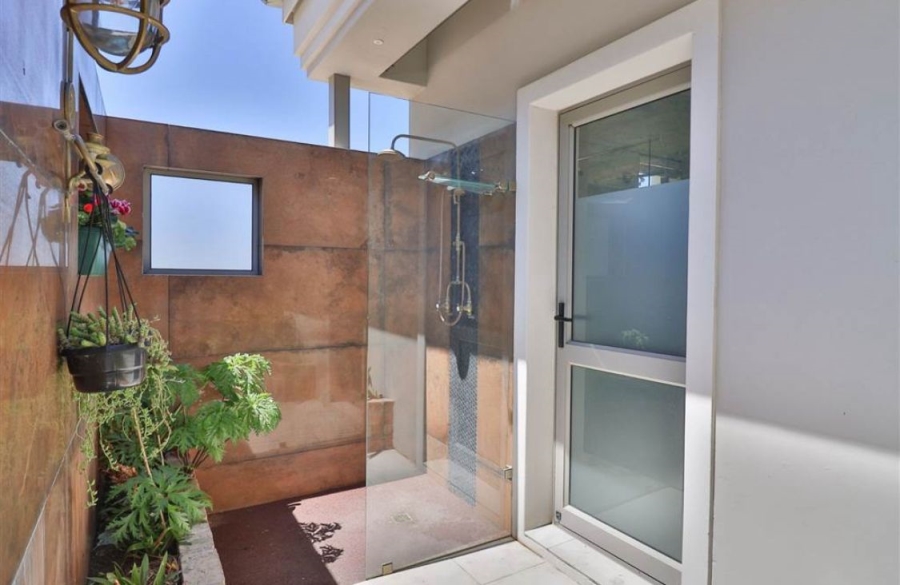 4 Bedroom Property for Sale in Onrus Western Cape